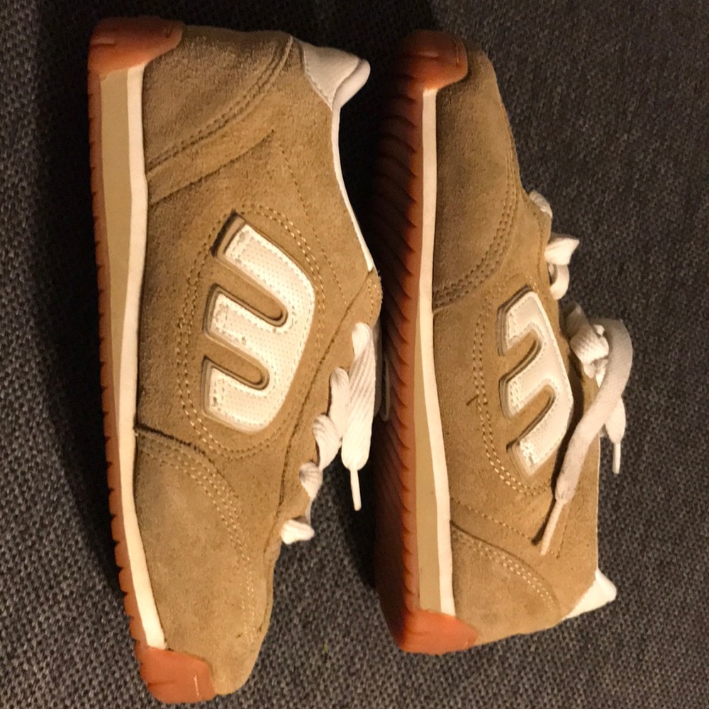 Skate Shoes Woman’s Etnies, worn lightly